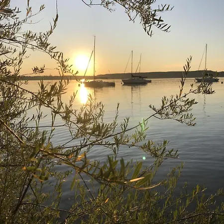 Haus Seefried Buch Am Ammersee Διαμέρισμα *